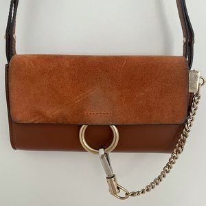 CHLOE 
Faye leather & suede clutch mini